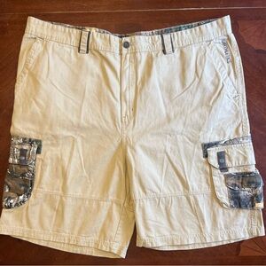 Men’s Cargo Khaki Shorts Earthletics Camo Size 48